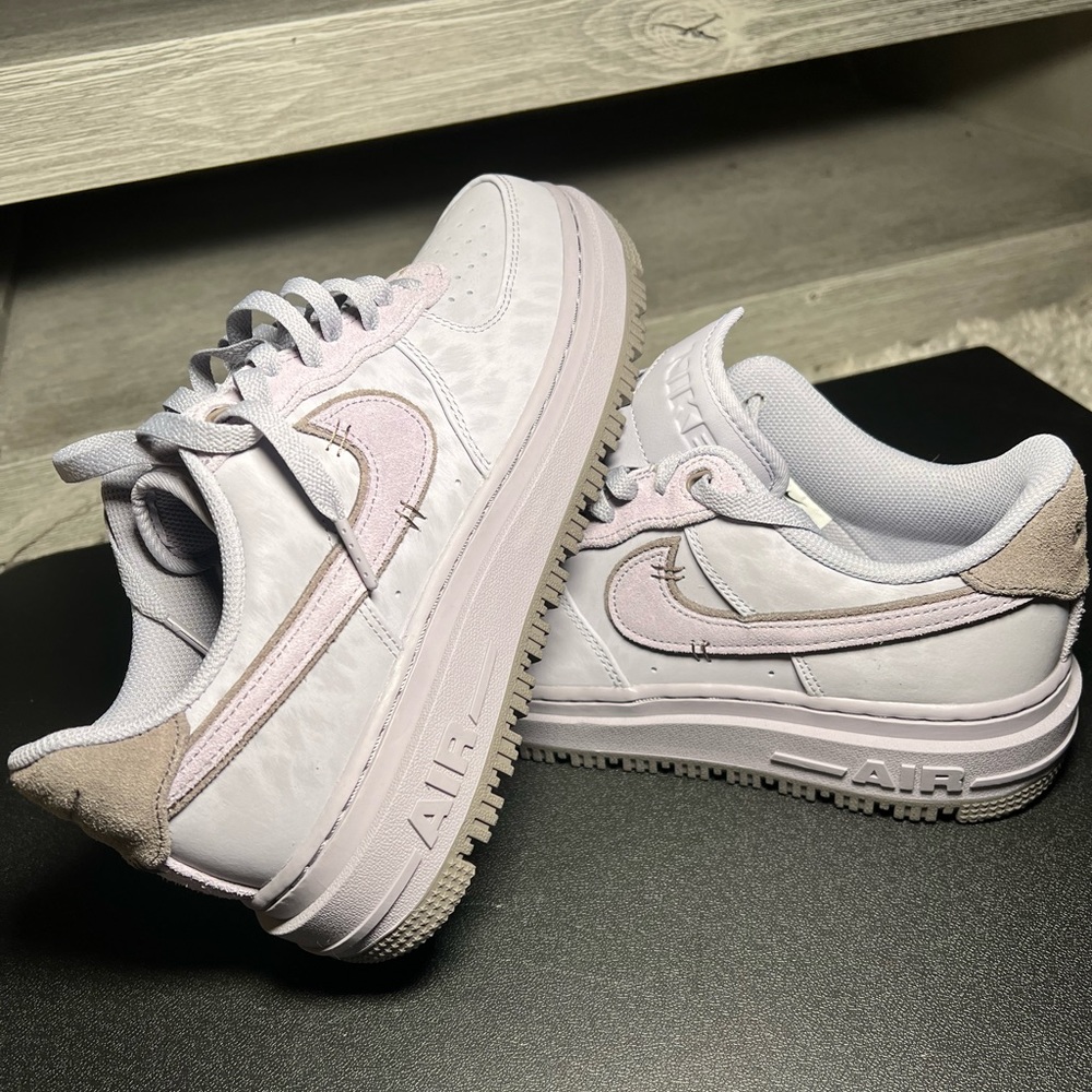 Nike Air Force 1 Luxe Provence Purple